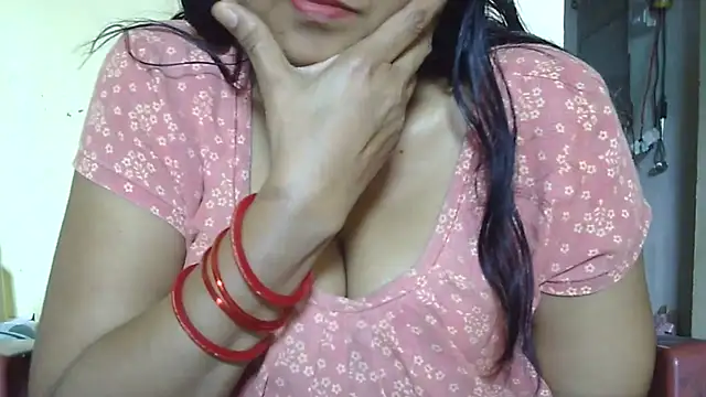 Snapshot of Suhana-sapna chatting on September 26, 2025, 5:55 am Suhana-sapna online show from September 26, 2025, 5:55 am