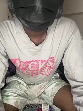 Snapshot of mahiking chatting on March 17, 2025, 6:00 pm mahiking online show from March 17, 2025, 6:00 pm