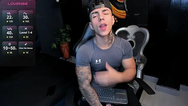 Flynn Riider online show from October 27, 2025, 5:39 pm