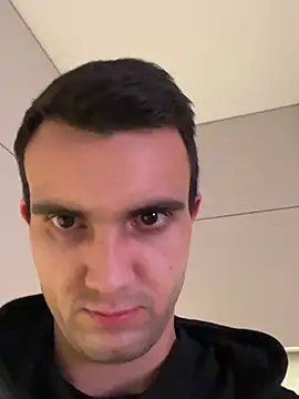 Snapshot of -yakimov- chatting on February 4, 2026, 1:22 am -yakimov- online show from February 4, 2026, 1:22 am