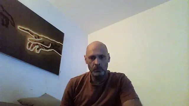 Avamereandmikel online show from September 15, 2025, 9:26 pm