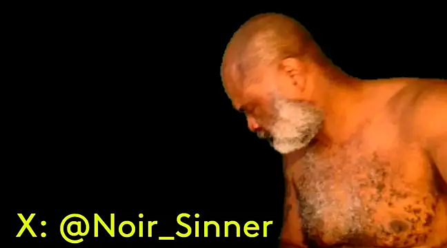 sinnernoir online show from January 26, 2025, 5:02 pm