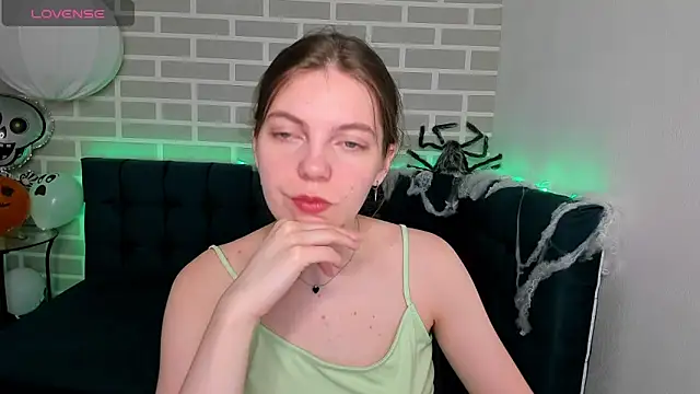 marie reyes  online show from November 2, 2025, 1:30 am