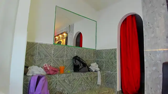 Duodreamhot online show from June 26, 2026, 4:39 am