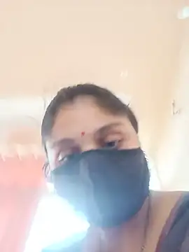 Snapshot of Cute-Aadhvita chatting on May 23, 2026, 8:29 am Cute-Aadhvita online show from May 23, 2026, 8:29 am