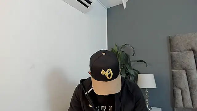 Robin Rief online show from November 29, 2025, 3:42 am