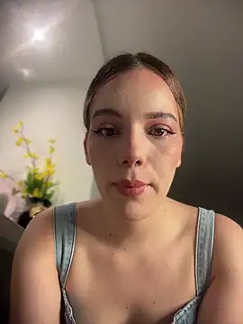 NicoleCut online show from June 2, 2026, 10:45 pm