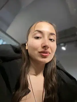 VelvetVixenI online show from December 16, 2025, 6:24 pm