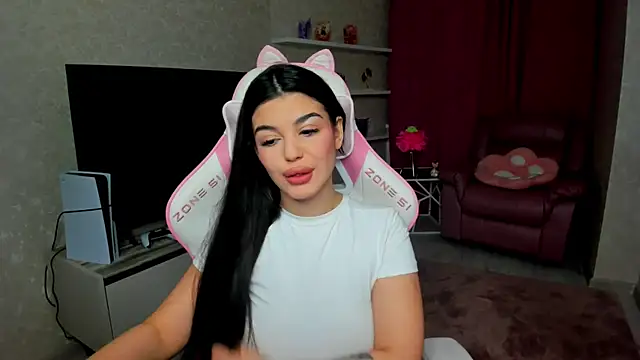 Snapshot of AlluringAriel chatting on January 17, 2026, 7:39 pm AlluringAriel online show from January 17, 2026, 7:39 pm