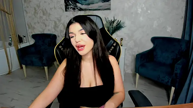 Snapshot of AlluringAriel chatting on February 27, 2026, 11:32 am AlluringAriel online show from February 27, 2026, 11:32 am