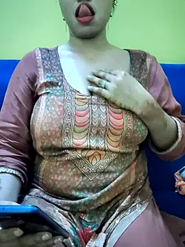 Haniya-143 online show from September 15, 2025, 1:33 pm