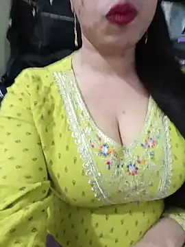Snapshot of Haniya-143 chatting on June 27, 2026, 10:26 pm Haniya-143 online show from June 27, 2026, 10:26 pm