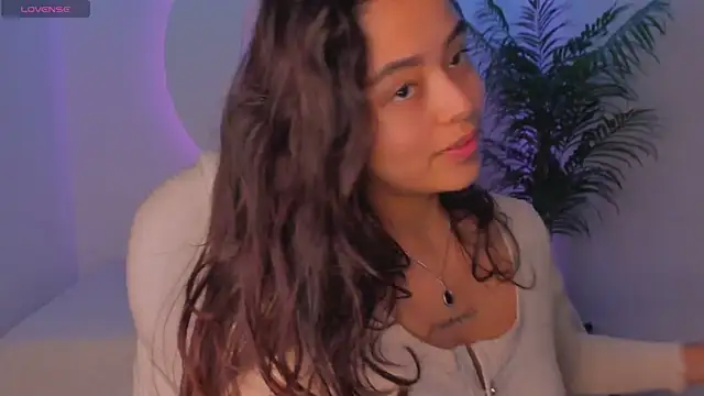 Snapshot of Ariana_Pierce chatting on October 29, 2025, 12:29 pm Ariana Pierce online show from October 29, 2025, 12:29 pm