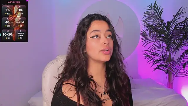 Snapshot of Ariana_Pierce chatting on November 9, 2025, 12:36 pm Ariana Pierce online show from November 9, 2025, 12:36 pm