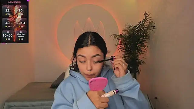 Snapshot of Ariana_Pierce chatting on November 29, 2025, 1:03 pm Ariana Pierce online show from November 29, 2025, 1:03 pm
