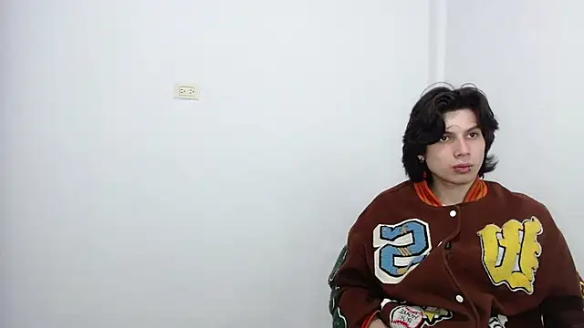 Snapshot of pervertsteens3 chatting on February 12, 2026, 6:25 pm pervertsteens3 online show from February 12, 2026, 6:25 pm