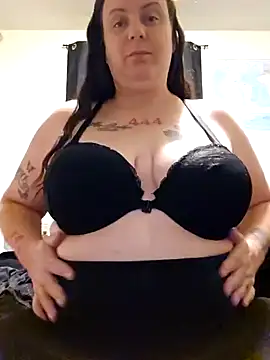 PeakabumPromo online show from December 29, 2024, 11:39 pm