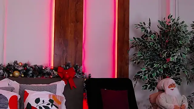 Snapshot of SkylerSpark chatting on November 28, 2025, 7:27 pm SkylerSpark online show from November 28, 2025, 7:27 pm