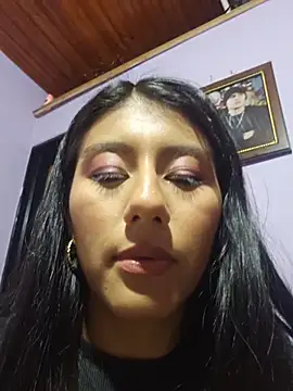 CarlaAlvez online show from March 24, 2026, 11:32 pm