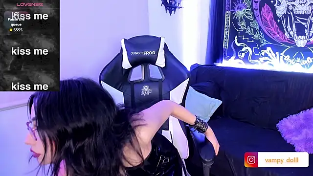 vampy dolll online show from September 28, 2025, 7:14 am