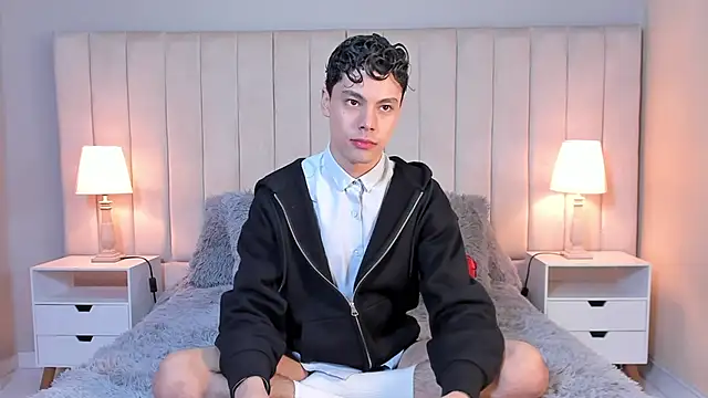 Snapshot of Dammon_Stallion chatting on February 14, 2025, 9:13 am Dammon Stallion online show from February 14, 2025, 9:13 am