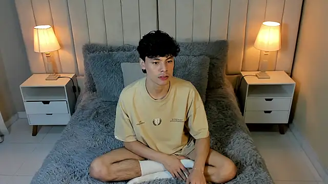 Snapshot of Dammon_Stallion chatting on February 19, 2025, 10:45 am Dammon Stallion online show from February 19, 2025, 10:45 am