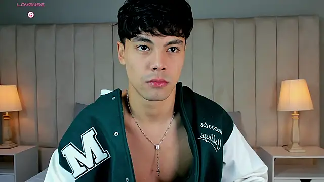 Snapshot of Dammon_Stallion chatting on September 26, 2025, 11:47 am Dammon Stallion online show from September 26, 2025, 11:47 am