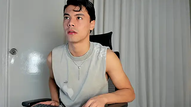 Snapshot of Dammon_Stallion chatting on October 9, 2025, 2:04 pm Dammon Stallion online show from October 9, 2025, 2:04 pm