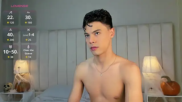 Snapshot of Dammon_Stallion chatting on October 23, 2025, 2:38 pm Dammon Stallion online show from October 23, 2025, 2:38 pm