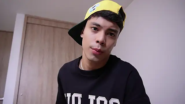 Snapshot of Dammon_Stallion chatting on February 13, 2026, 3:19 pm Dammon Stallion online show from February 13, 2026, 3:19 pm