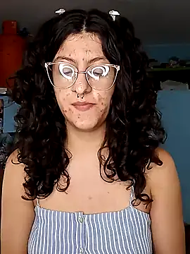 Snapshot of LoveElectra chatting on December 19, 2024, 5:50 pm LoveElectra online show from December 19, 2024, 5:50 pm