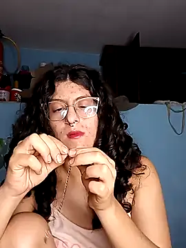 Snapshot of LoveElectra chatting on December 26, 2024, 4:32 am LoveElectra online show from December 26, 2024, 4:32 am