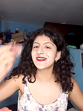 Snapshot of LoveElectra chatting on January 1, 2025, 7:21 pm LoveElectra online show from January 1, 2025, 7:21 pm