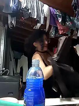 Snapshot of LoveElectra chatting on January 20, 2025, 3:59 am LoveElectra online show from January 20, 2025, 3:59 am