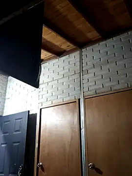 Snapshot of LoveElectra chatting on October 29, 2025, 12:02 am LoveElectra online show from October 29, 2025, 12:02 am