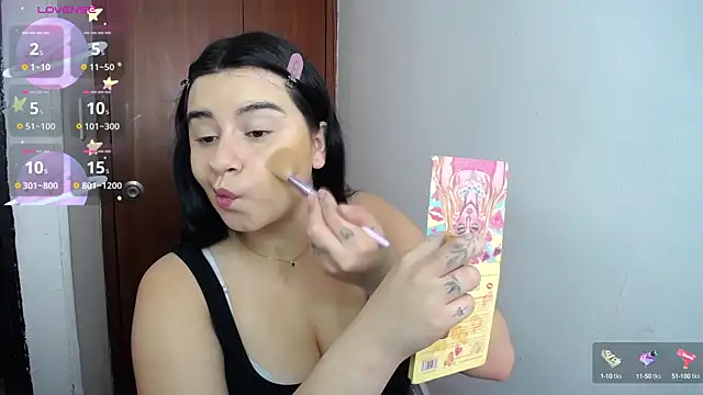 SaraBraun  online show from January 14, 2025, 2:43 pm