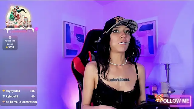 sett and gwen online show from December 21, 2024, 9:33 am