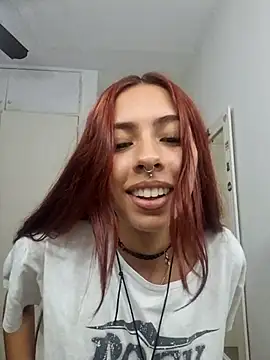 Jazmin-Cerezita online show from October 24, 2025, 10:50 pm