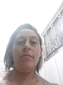 baixinhaloira online show from January 4, 2025, 1:21 am