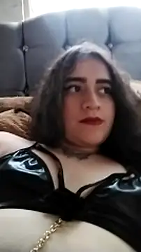 Snapshot of Yaz_Moon chatting on January 31, 2025, 9:59 pm Yaz Moon online show from January 31, 2025, 9:59 pm