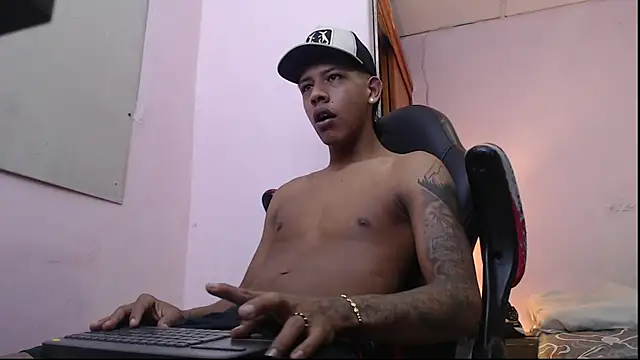 mr stiven  online show from January 12, 2025, 12:28 am