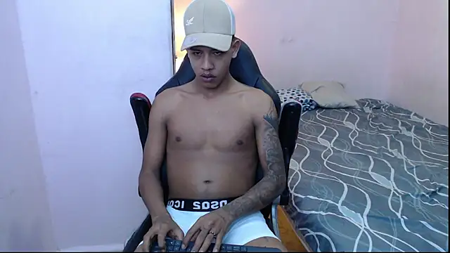 mr stiven  online show from February 1, 2025, 6:10 am