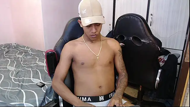 mr stiven  online show from February 2, 2025, 9:19 am