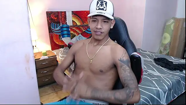 mr stiven  online show from February 5, 2025, 8:54 am