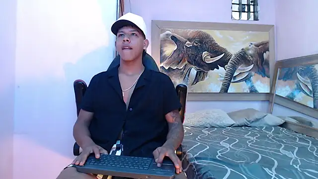 mr stiven  online show from March 23, 2025, 5:21 am