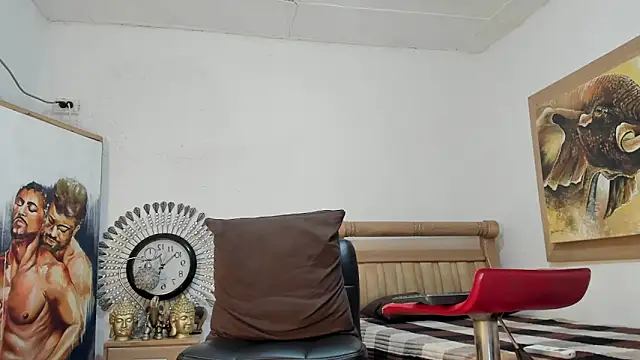 mr stiven  online show from April 7, 2026, 3:29 am