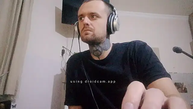 HappyZebra13 online show from January 11, 2025, 10:40 pm