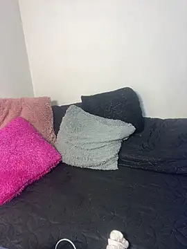 Liah ferrer online show from October 11, 2025, 9:52 am