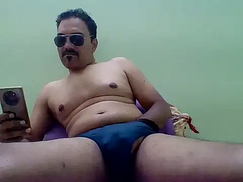 farhaanmacho online show from November 10, 2025, 4:17 pm