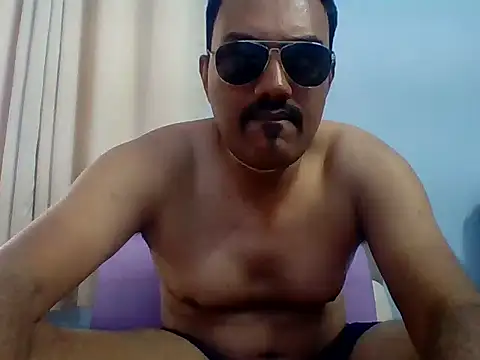 farhaanmacho online show from December 17, 2025, 5:57 am